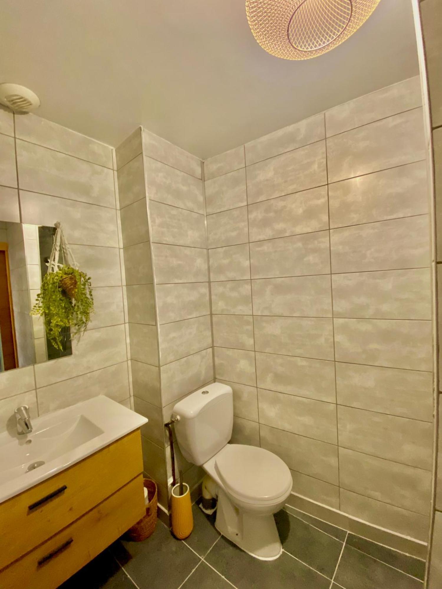 Appartement Chloe Du Lac Montferrat  Экстерьер фото