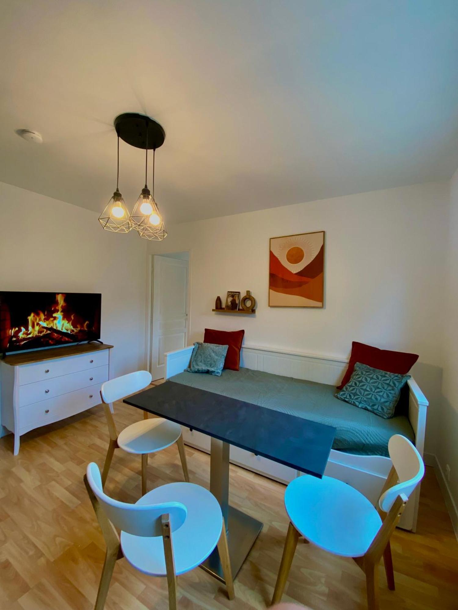 Appartement Chloe Du Lac Montferrat  Экстерьер фото