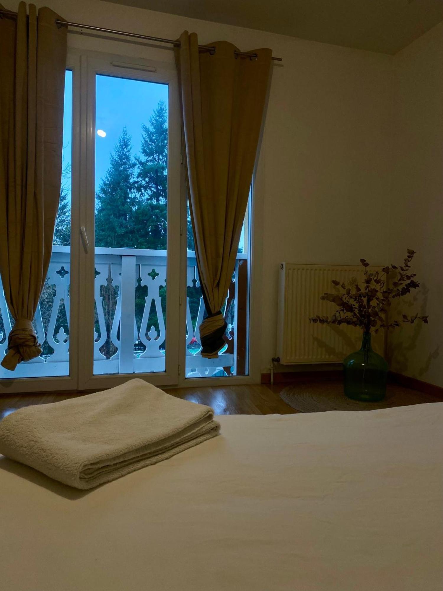 Appartement Chloe Du Lac Montferrat  Экстерьер фото